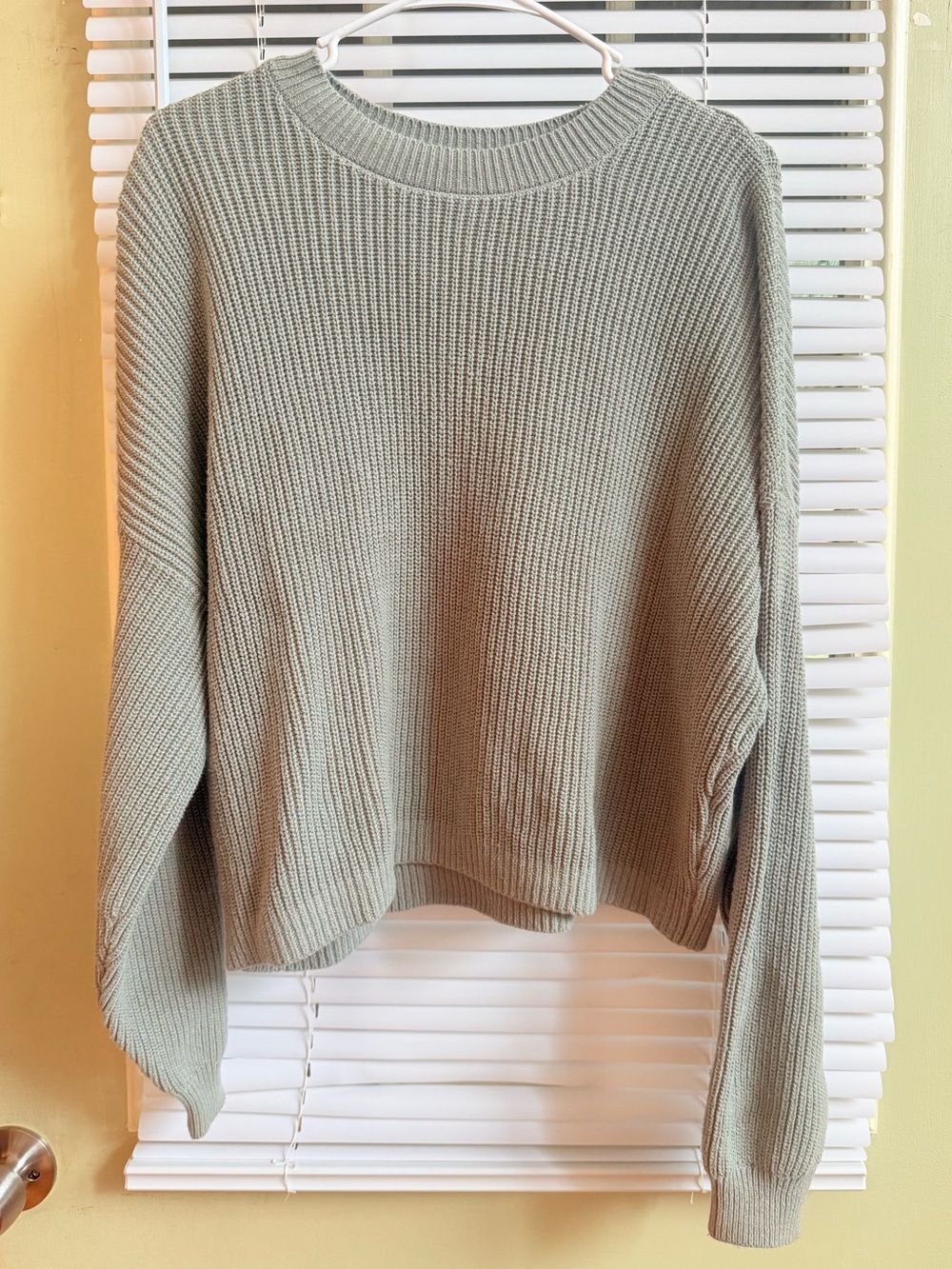 Hollister Sage Green Ribbed Knit Crewneck Sweater Boxy Relaxed Fit Medium Fall